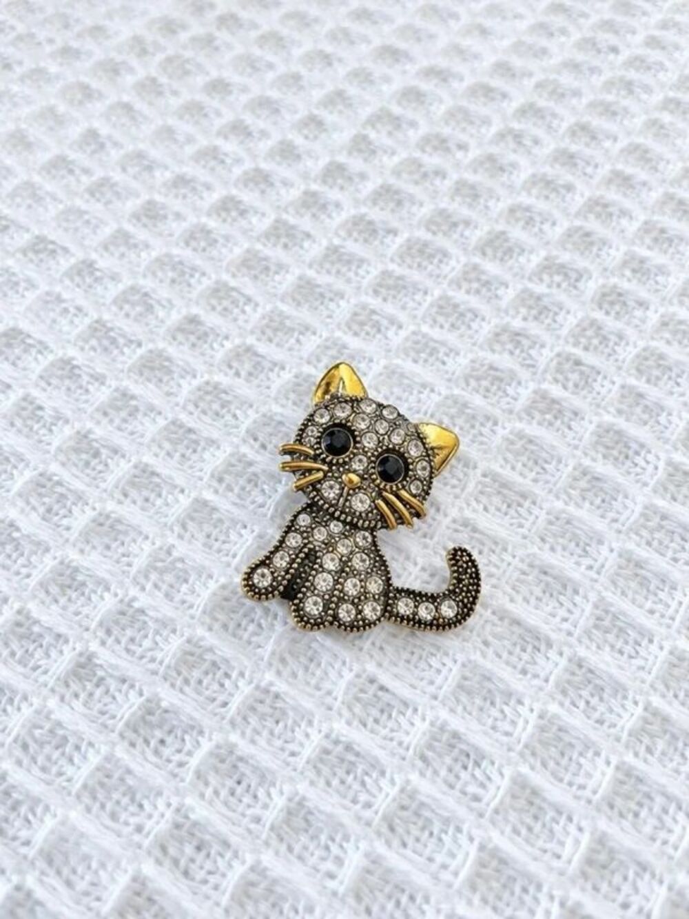Cute Cat Pin